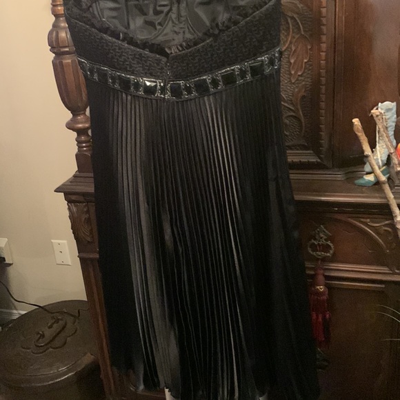 Closet CLEANOUT sale Badgley Mischka strapless pleated dress. Sz 6 - Picture 5 of 11
